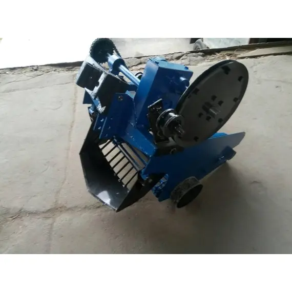 Картофелекопалка транспортёрная КРОТ КРТ-1 (привод правый/левый), фото 3 - интернет магазин Вейма